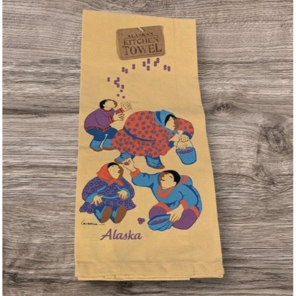 NWT Barbara Lavallee Tea Towel Alaska Inuit 100% Cotton Kitchen Sharing Berries